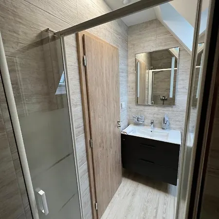 Ubytovani Arrow Lesna  Exterior photo